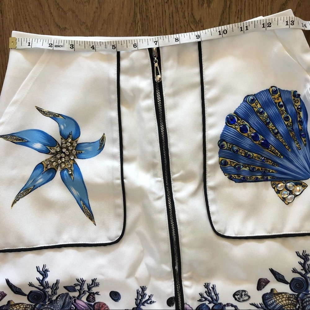 Runway Resort Crystal Embellished Shell Skirt - Picture 7 of 9